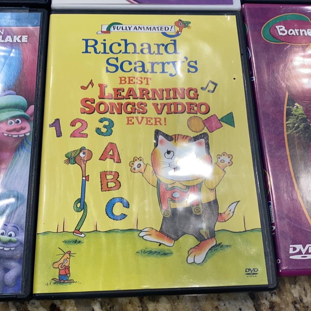 Set of 12 Children’s  DVD Movies! - Picture 8 of 14